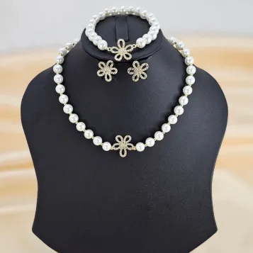 Luxury Zirconia Pearl Chain Necklace Set (4 pcs)
